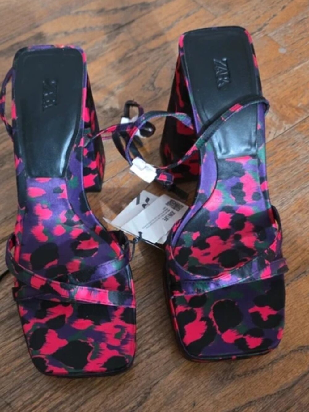 high-heeled shoes